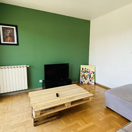Le Camonil 2 Apartment *