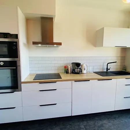 Le Camonil 2 Apartment