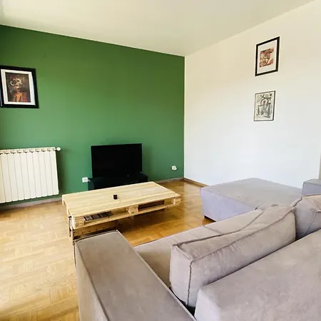 Le Camonil 2 Apartment *
